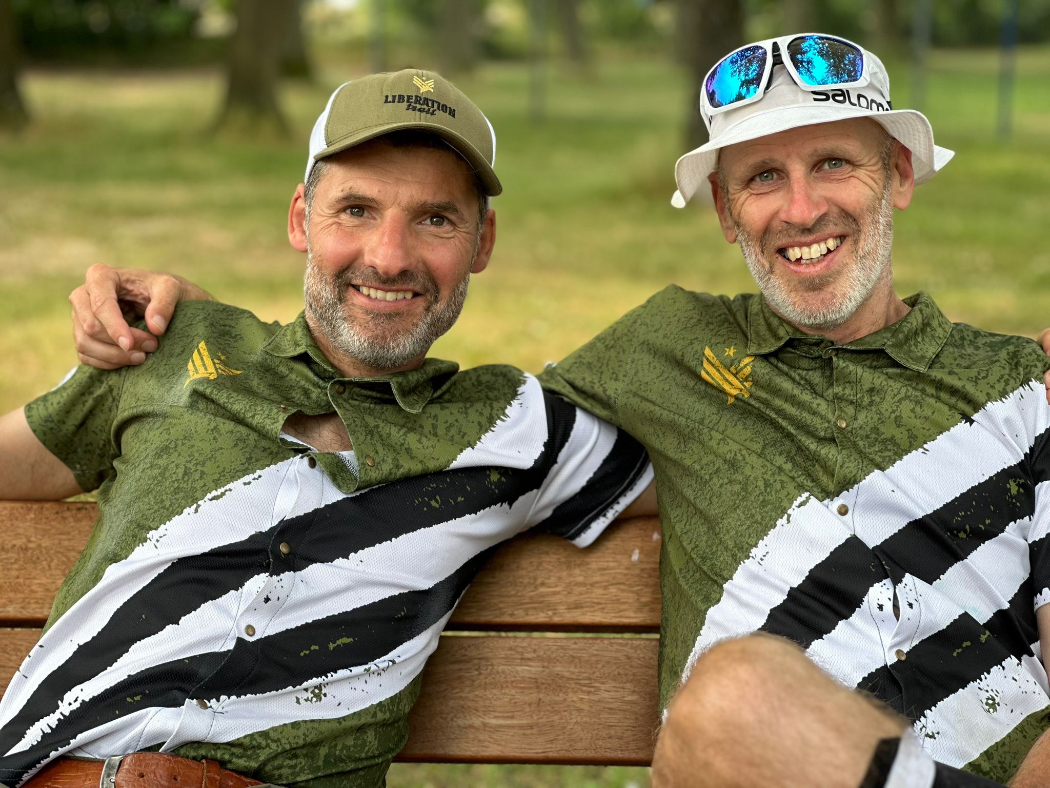 runners_stripe_shirt_2